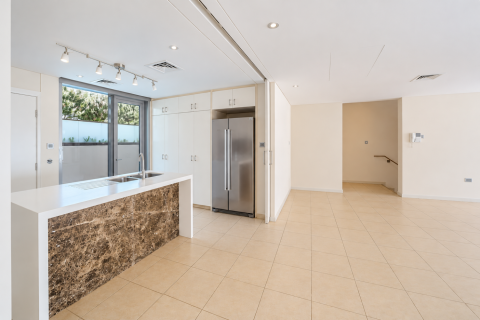 5 bedrooms Townhouse in Al Raha Beach, UAE No. 226459 12