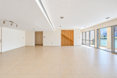 5 bedrooms Townhouse in Al Raha Beach, UAE No. 226459