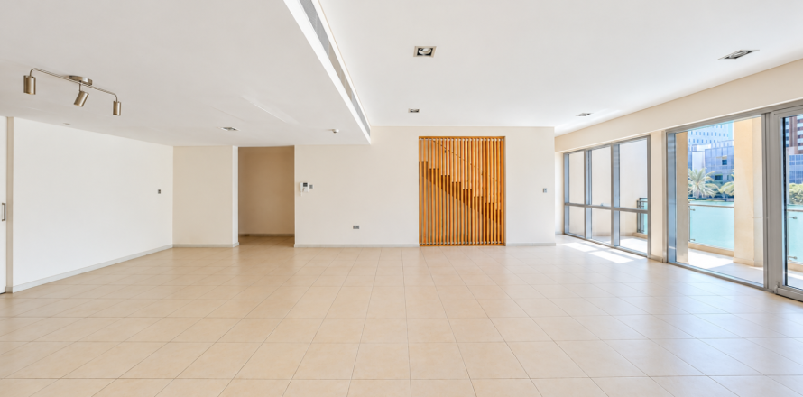 5 bedrooms Townhouse in Al Raha Beach, UAE No. 226459