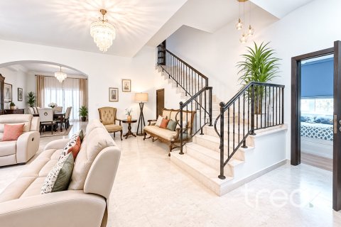 Villa de 5 chambres à Hacienda, UAE No. 220803 11