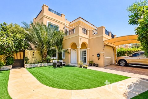 Villa de 5 chambres à Hacienda, UAE No. 220803 7