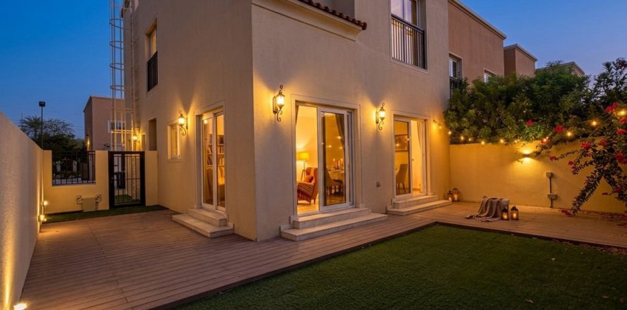 Townhouse de 4 chambres à Dubai, UAE No. 161520
