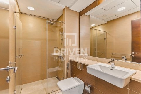 Appartement de 2 chambres à Sparkle Towers, UAE No. 218369 13