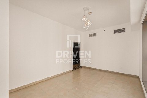 Appartement de 2 chambres à Sparkle Towers, UAE No. 218369 8