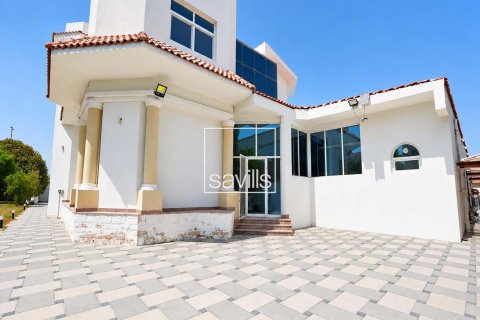 7 bedrooms Villa in Khalifa City, UAE No. 222629 9