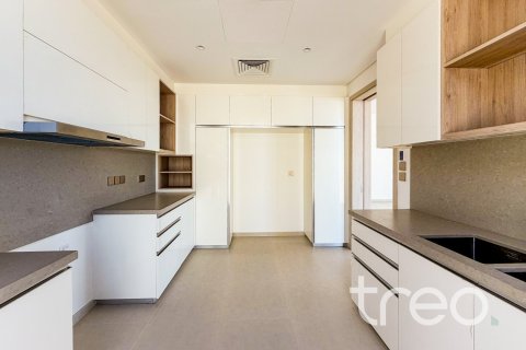 4 bedrooms Villa in Dubai, UAE No. 220779 9