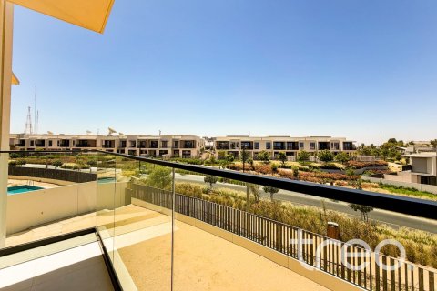 4 bedrooms Villa in Dubai, UAE No. 220779 13