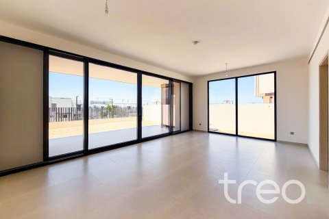 4 bedrooms Villa in Dubai, UAE No. 220779 7