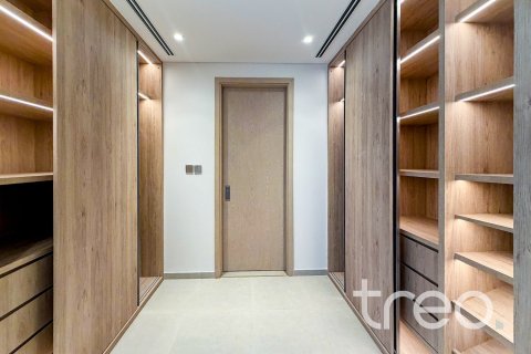 4 bedrooms Villa in Dubai, UAE No. 220779 12