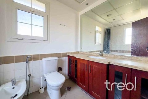 3 bedrooms Villa in Arabian Ranches, UAE No. 220875 9