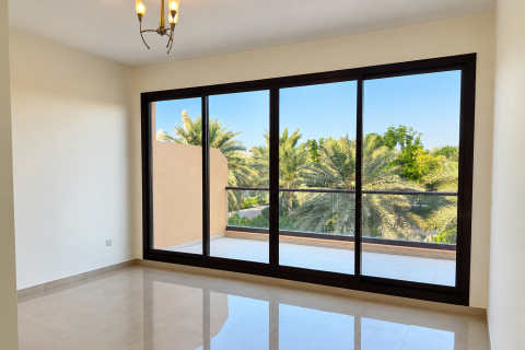 4 bedrooms Townhouse in Jumeirah Islands, UAE No. 213042 10