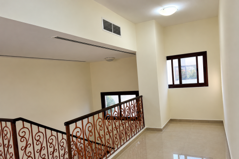 4 bedrooms Townhouse in Jumeirah Islands, UAE No. 213042 5