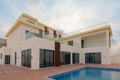 Villa de 5 dormitorios en Dubai, UAE No. 196917