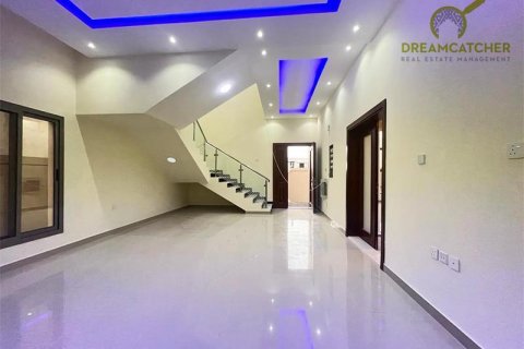Appartement de 4 chambres à Al Yasmeen, UAE No. 22829 3