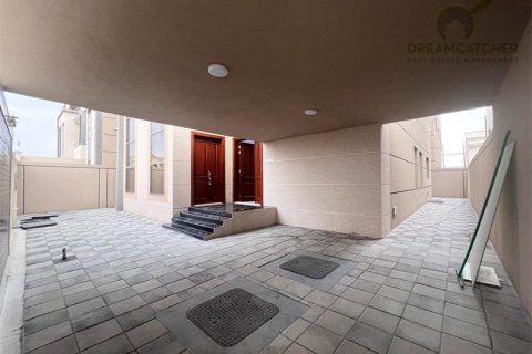 Appartement de 4 chambres à Al Yasmeen, UAE No. 22829 18