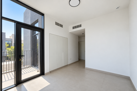 Townhouse de 4 dormitorios en Tilal City, UAE No. 214748 14