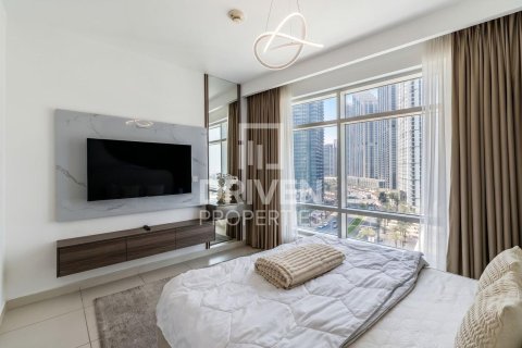 2 bedrooms Apartment in The Lofts, UAE No. 211450 10