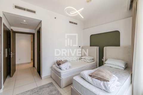 2 bedrooms Apartment in The Lofts, UAE No. 211450 12