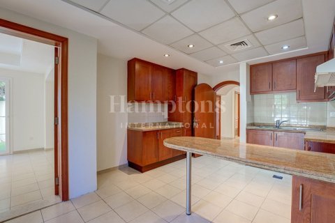 Villa de 4 chambres à The Lakes, UAE No. 167065 5