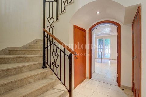 Villa de 4 chambres à The Lakes, UAE No. 167065 4