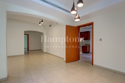 Villa de 4 chambres à The Lakes, UAE No. 167065 13