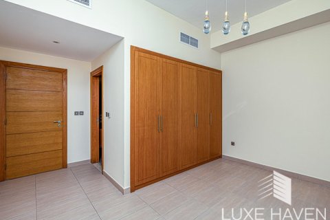 4 bedrooms Villa in Legacy Nova Villas, UAE No. 10587 10