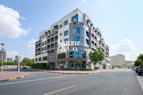 3 bedrooms Apartment in Jumeirah Village Triangle, UAE No. 213751 16