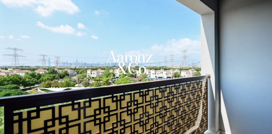 3 bedrooms Apartment in Jumeirah Village Triangle, UAE No. 213751