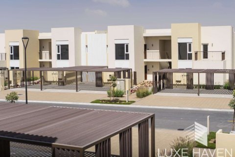 4 غرف نوم فيلا في EMAAR South, الإمارات العربية المتحدة رقم 9810 9