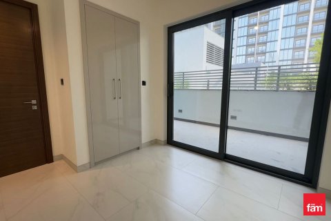 Квартира с 1 спальней в Дубай, ОАЭ №215885