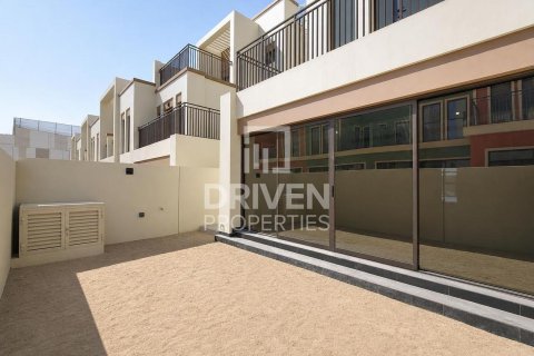 5 bedrooms Townhouse in Damac Lagoons, UAE No. 212303 26