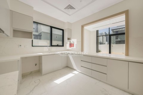 Villa de 4 dormitorios en Murooj Al Furjan, UAE No. 78071 26