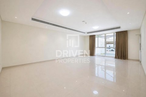Вилла с 6 спальнями в Jumeirah 3, ОАЭ №212217 9