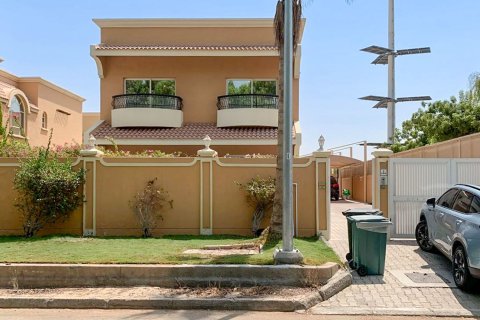 4 bedrooms Villa in Al Safa, UAE No. 213061 4