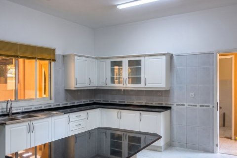 4 bedrooms Villa in Al Safa, UAE No. 213061 5