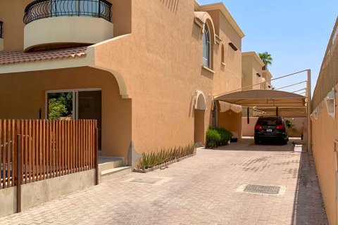 4 bedrooms Villa in Al Safa, UAE No. 213061 13