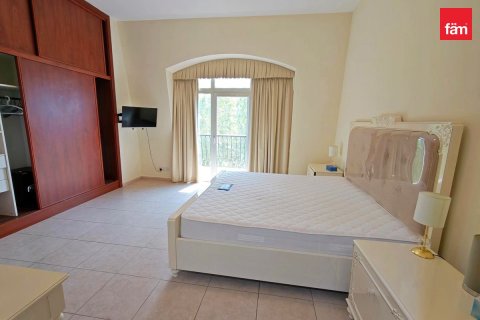 Villa de 3 dormitorios en Mirdif, UAE No. 215570 6