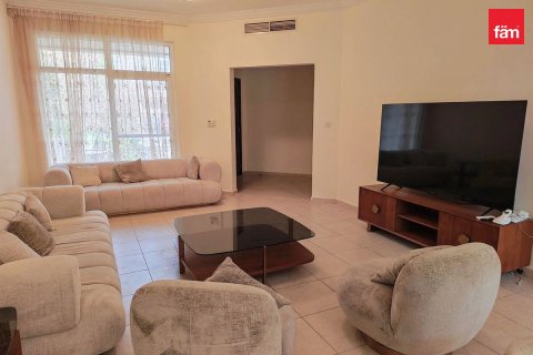 Villa de 3 dormitorios en Mirdif, UAE No. 215570 16