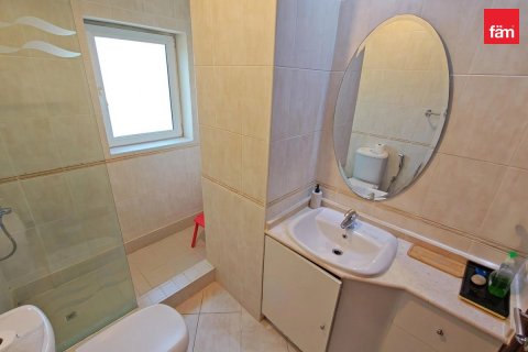 Villa de 3 dormitorios en Mirdif, UAE No. 215570 10