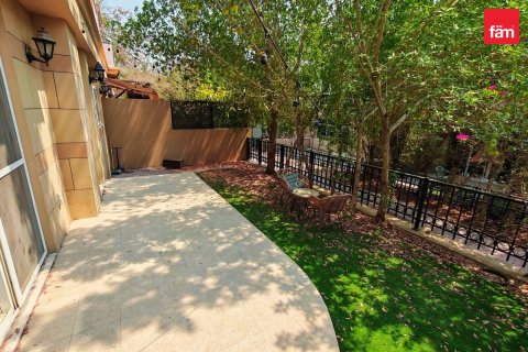 Villa de 3 dormitorios en Mirdif, UAE No. 215570 14
