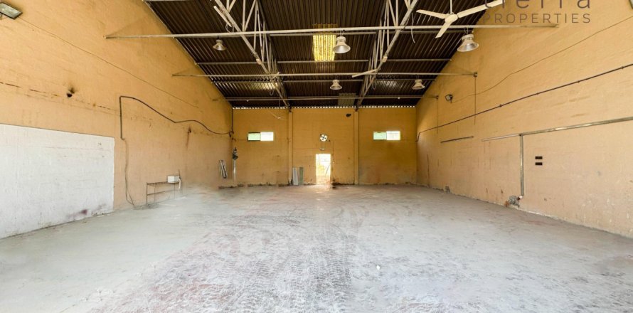 Warehouse de 278.7m² à Al Quoz, UAE No. 38887