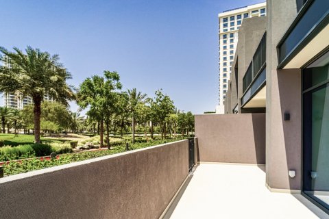 Appartement de 2 chambres à Dubai, UAE No. 224599 9