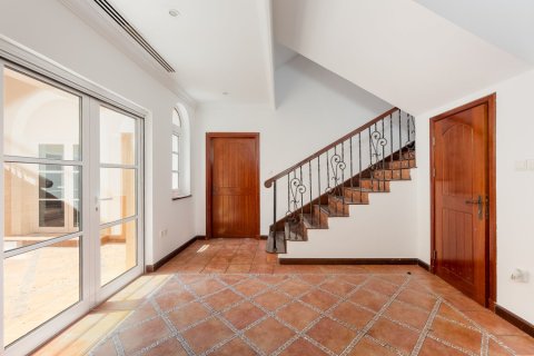 5 bedrooms Villa in The Villa, UAE No. 198007