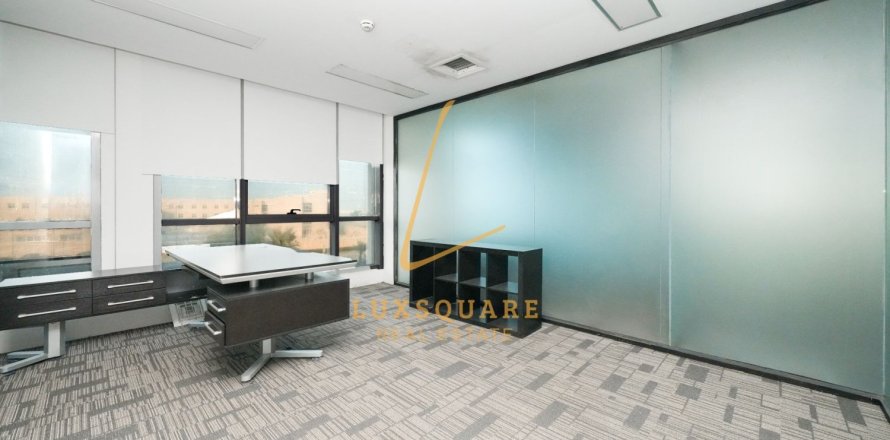 158m² Office in Dubai Investment Park, UAE No. 222034