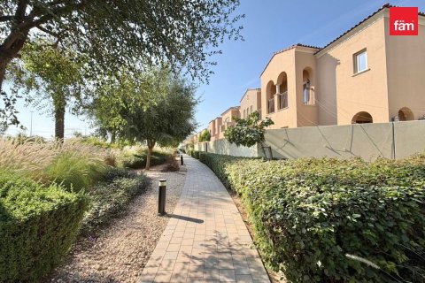 2 bedrooms Townhouse in Dubai, UAE No. 216138 8