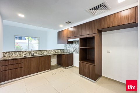 3 bedrooms Townhouse in Dubai, UAE No. 213640 11