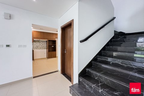 3 bedrooms Townhouse in Dubai, UAE No. 213640 12