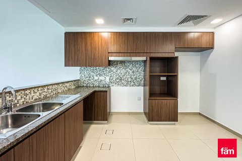 3 bedrooms Townhouse in Dubai, UAE No. 213640 9
