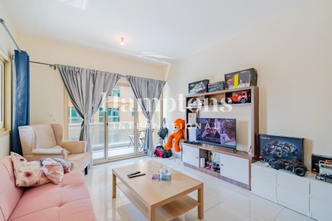 Apartment de 2 dormitorios en Greens, UAE No. 188250