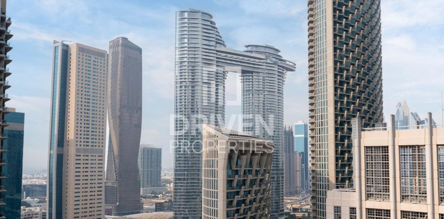 2 bedrooms Apartment in Standpoint Towers, UAE No. 211434